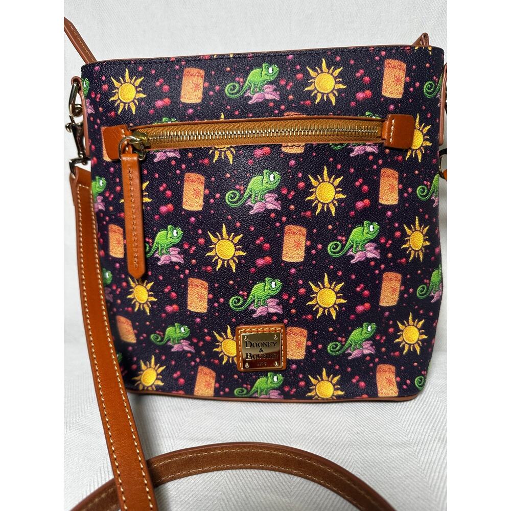 Dooney & Bourke Disney Tangled Rapunzel Pascal Purple Crossbody Purse Bag EUC - Picture 2 of 9